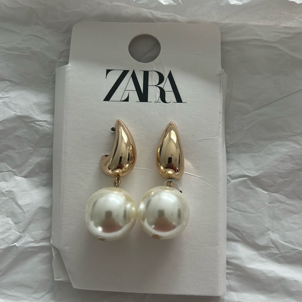 Zara pearl earrings